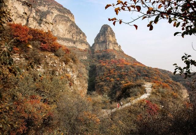 瑜伽山（草垛山）观弥勒赏红叶，融入自然亲近大地