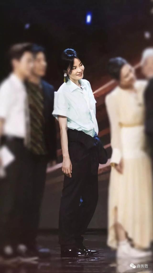 王菲、赵薇、舒淇等女神上综艺，装备最壕的竟然是她……