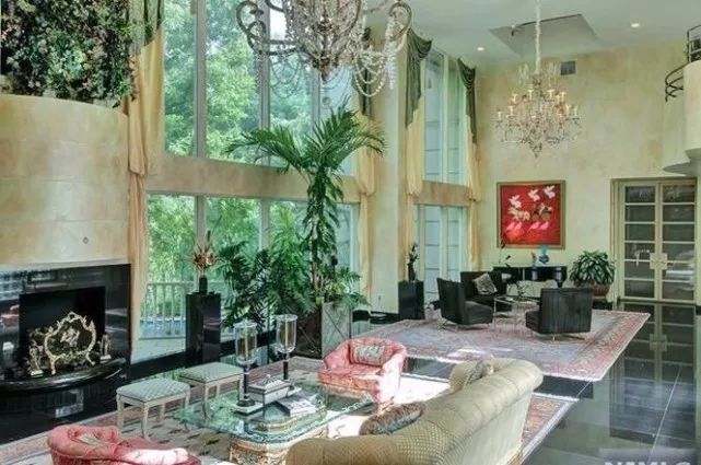 唐爽向上海公安局报案!称周立波夫妇犯下这些事!周立波放出的这段