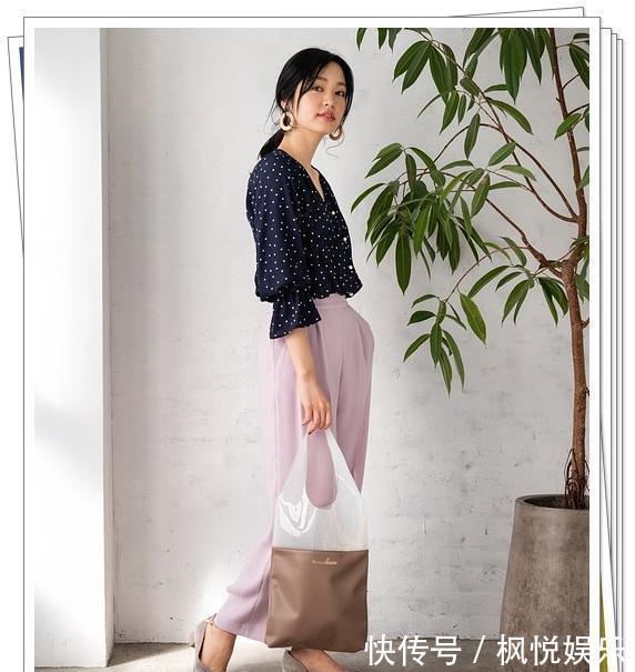  『清新的氛围』纯色衬衫穿腻了？这些带图案的衬衫穿搭不会让你失望！
