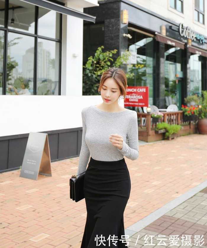 街拍：虽然是简约款, 但这么棒的身材穿出来, 演绎一见倾心的美好