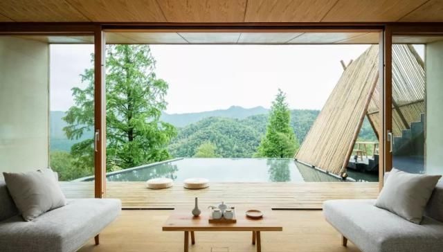 他在浙江大山里租6间房,花1500万装修,被村民嫌:太普通