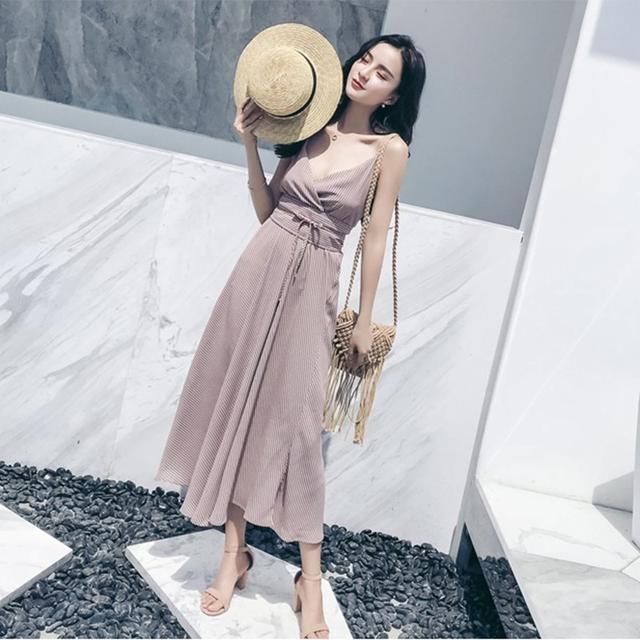 时尚又气质的连衣裙来了，大气又优雅，快来选有你喜欢的吗?