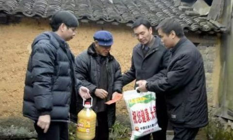  [待遇]农村“低保户”与“贫困户”待遇不同？为何这么大差别？