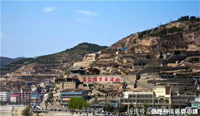 中国真正的“一线城市”，宽不足300米，削平33座山头打造一座新