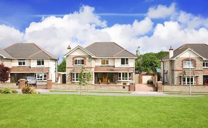  【违法】19年农村房屋不准翻建，只要翻建就违法，这是真的吗？