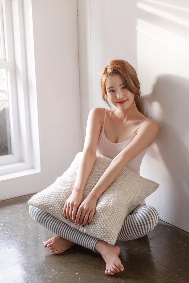 这身材，这容貌，极品美女！