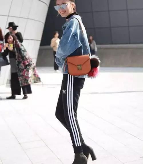 『夹克衫』秋天穿什么外套？来件优雅帅气的夹克衫，彰显魅力还时髦满分
