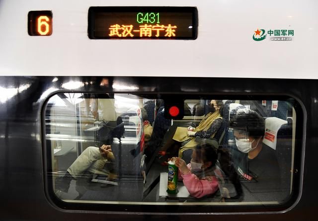  北高速收费站@江城?重启丨解放军报记者全景记录武汉“解封”