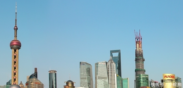 长江经济带上三座超大城市,其中一座已升级为世界一线城市!