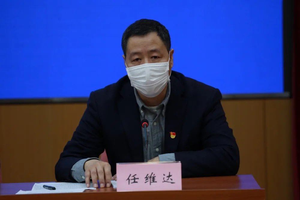  防控：大连疫情防控形势依然严峻复杂