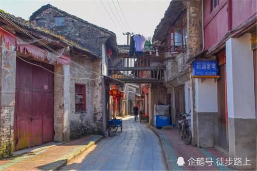 曾经繁华的安徽古镇，如今仅为3A景区，虽然建筑破败却可免费游览