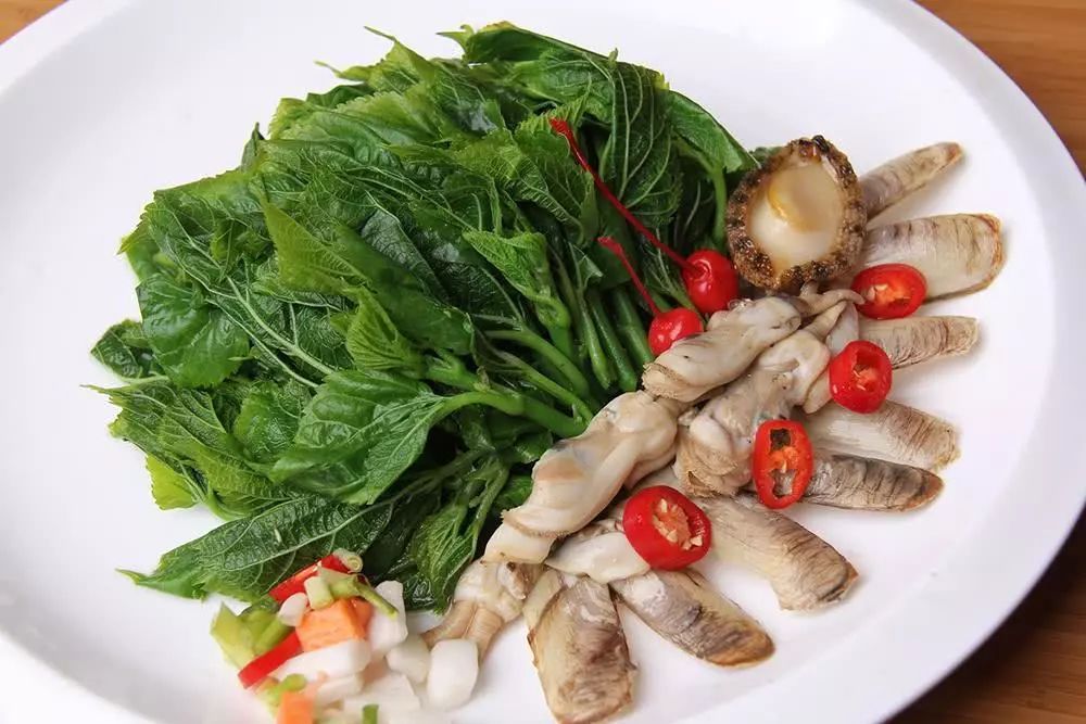 过去常用来喂蚕，如今却成稀罕蔬菜，价格比猪肉还贵，少有人吃过