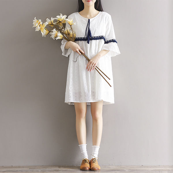 女人身材丰满，就要穿这种裙子，“慵懒”气息展露无疑