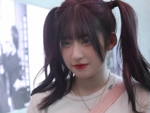 『黄一鸣』《青你2》黄一鸣工作室刚辟谣，初中同学再次发文打脸，网友：让我缓缓