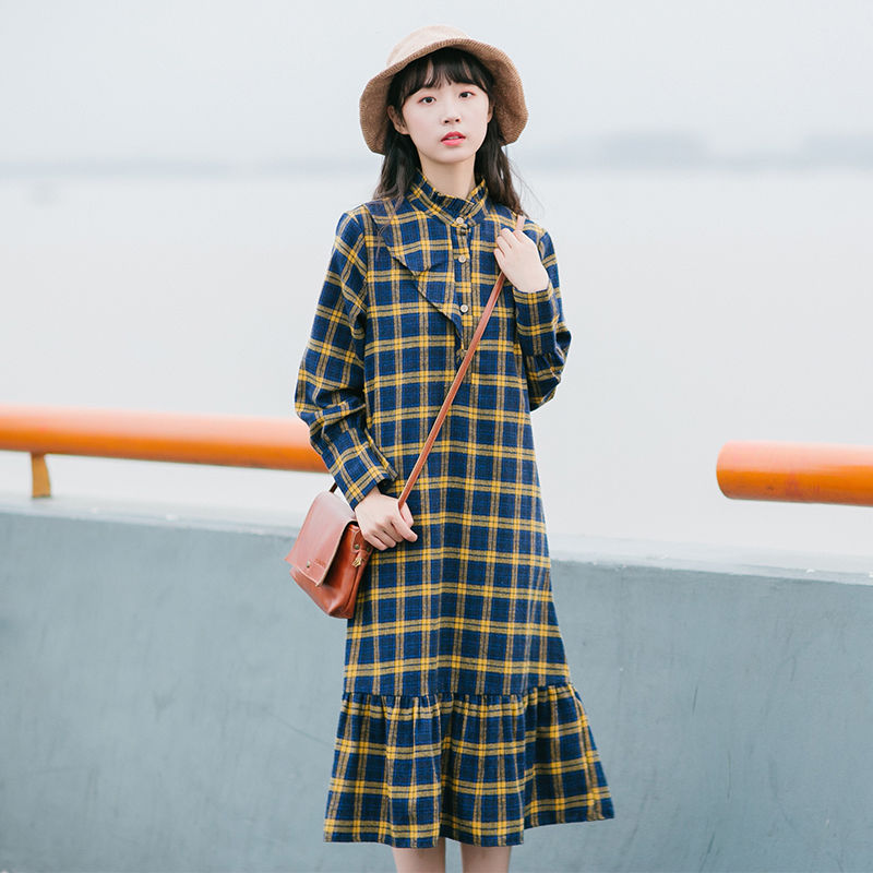 只需要这样的裙装稍稍修饰你的身材，就能让你美的国色天香