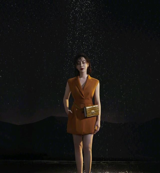  [气质]穿出一个女人的气质,是能让众多女神爱不释手