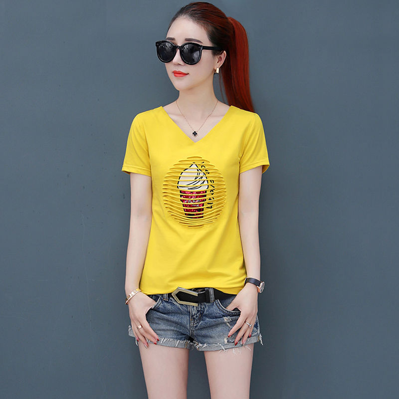 穿腻了休闲装，就换换时尚百搭修身T恤，随意百搭都显得甜美洋气