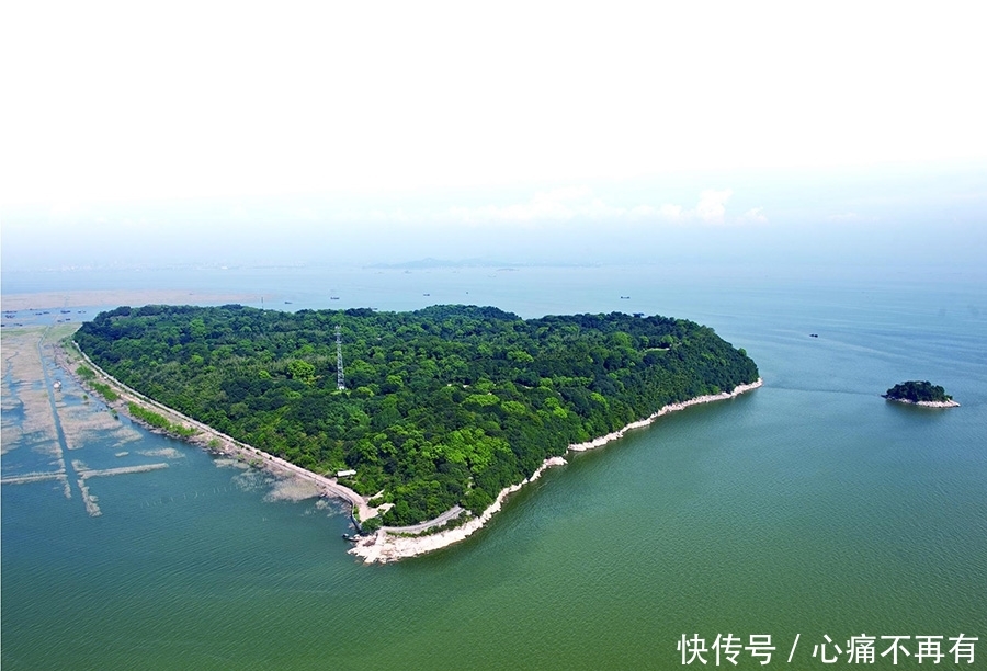 内陆省湖南境内有两座岛,同为5A景区,一座低调,一座全国闻名!