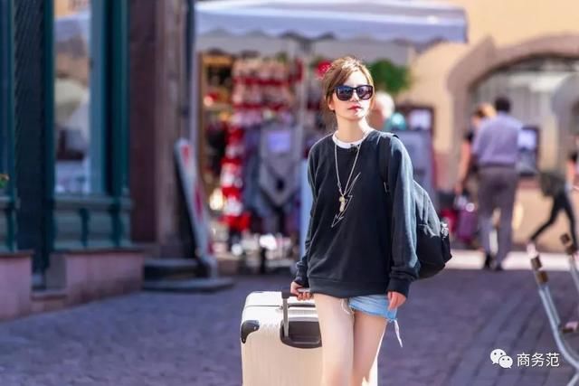 王菲、赵薇、舒淇等女神上综艺，装备最壕的竟然是她……