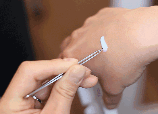 周冬雨刘诗诗能撩倒那么多男神，都是因为这款神奇的“绿叶眼妆”