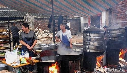  「酒席」10月，农村“扎堆”办酒席，又1怪象频出，咋回事？老农