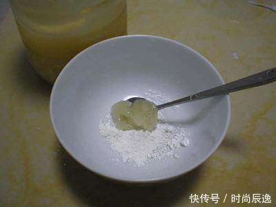 马齿苋加它的粉末，睡前洗脸，两周撵走斑点，皮肤满满胶原蛋白