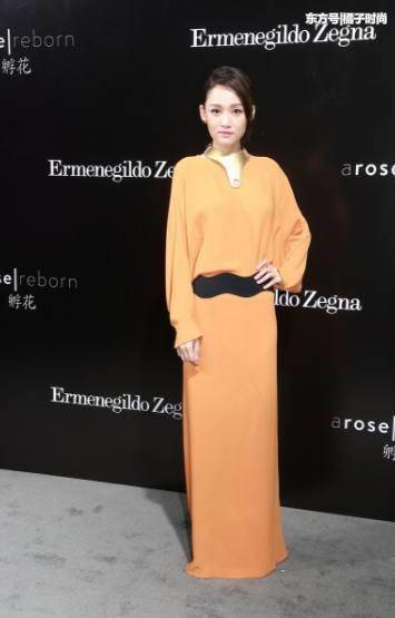 陈乔恩穿橘色长裙似大妈，造型一言难尽，网友：难怪输给了林心如