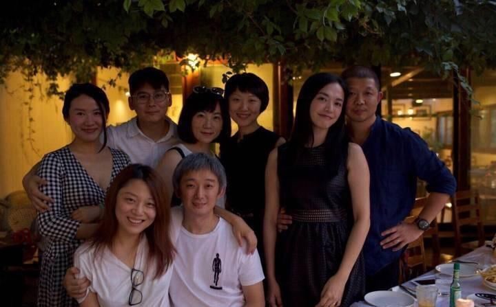 姚晨老公被曝约会短发女子，工作室两字回应打脸谣言者