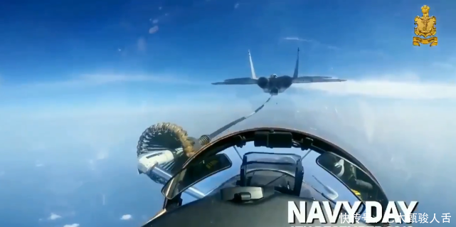 国产航母交付使用视频