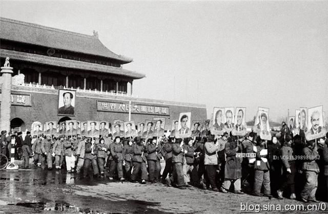 老照片：1950年代的中国，生机勃勃