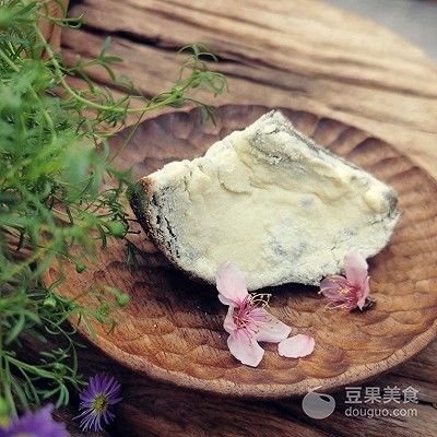  【黑芝麻】黑芝麻奶酪包的做法