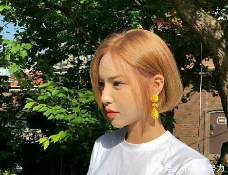  『妹妹』短发穿搭也可以很甜美！可甜可盐可娇俏！短发妹妹学习起来！