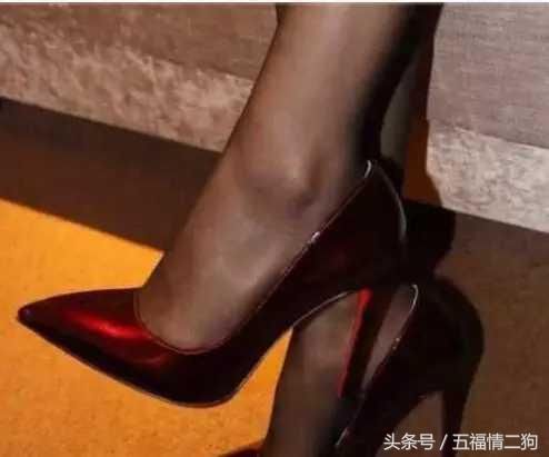 精美的尖头细跟高跟鞋，享受高跟鞋带来的自信蜕变！