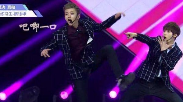 『前年』林宥嘉让蔡徐坤“装可爱”,坤坤被迫营业,网友:前年你可不这样