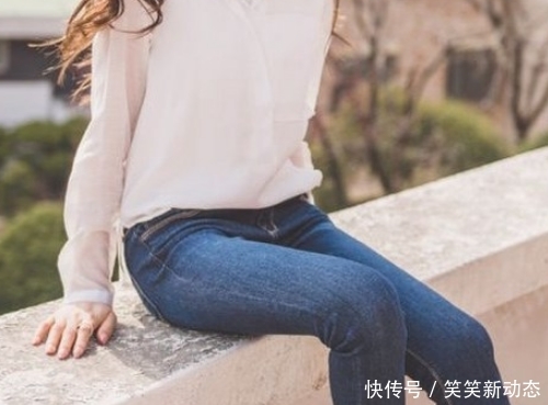  #女生#备受女生青睐的牛仔裤，展现出温柔现代美，让女性更加自信优雅！