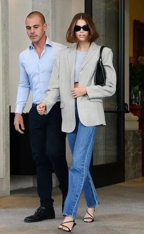  【且也更加】西装＋T恤＝春夏最气质搭配，时髦又显瘦，谁穿谁好看！