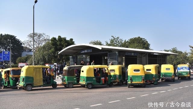 中国游客实拍印度地铁：干净整洁，女性还有专用车厢，哪比中国差