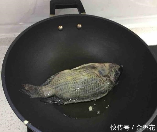  「罗非鱼」立秋之后，可多吃这鱼，蛋白质是牛奶的7倍，价格便宜却无人问津
