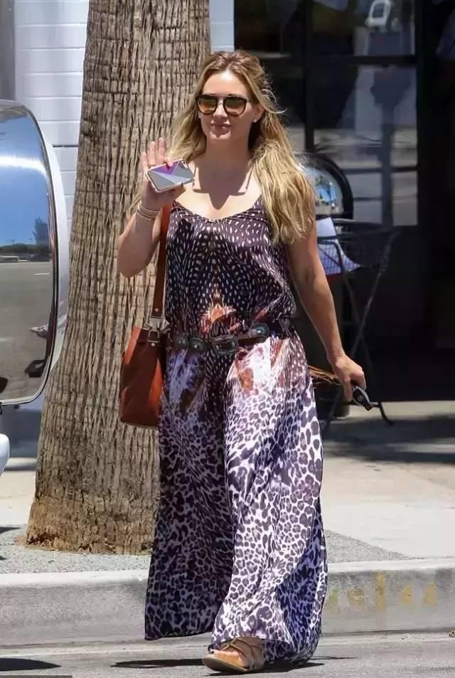 男人最爱的几款连衣裙，让你美一整个夏天!