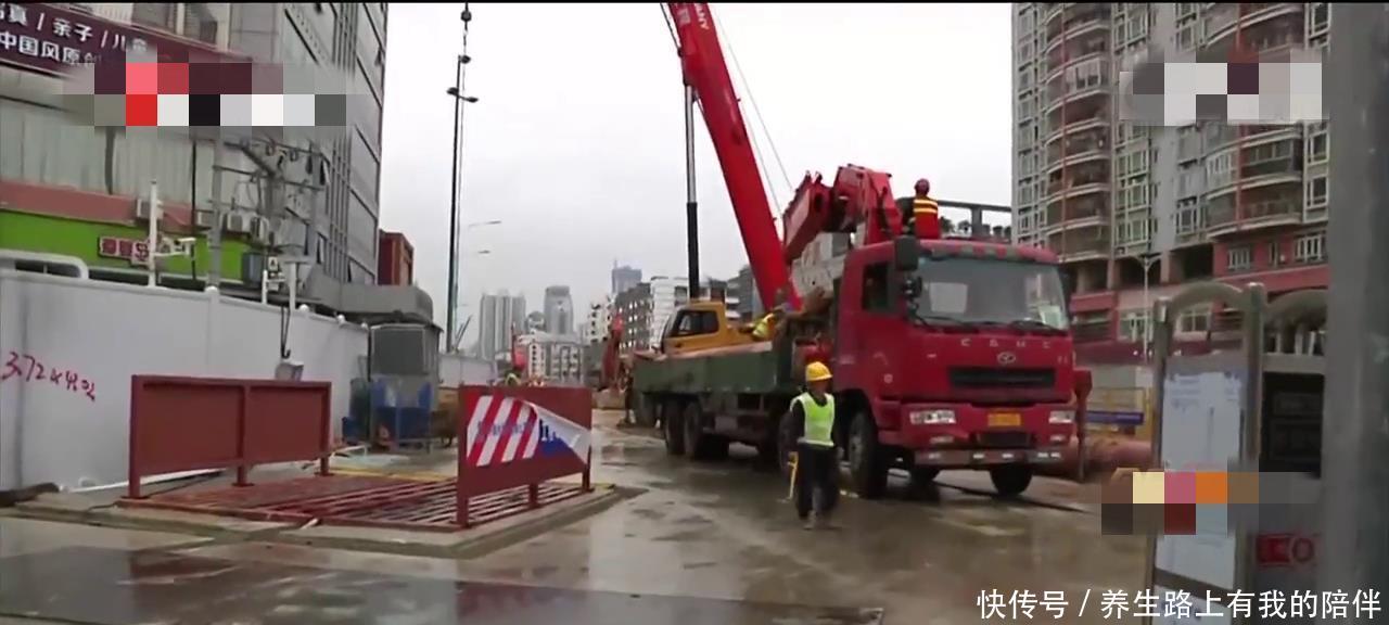  事件：广东深圳宝安区前进路发生一起事件，事件起因令小区住户怨声载道