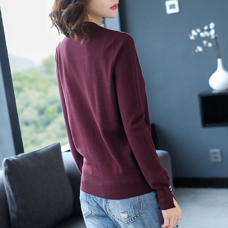 假如你也35-48岁，若不差钱，秋天多穿“妈妈装”，超减龄