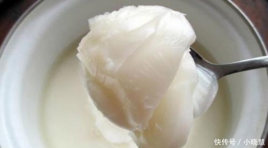 关熬制猪油:熬猪油最好别只放盐!加一点“它”猪油雪白,放一年不会坏