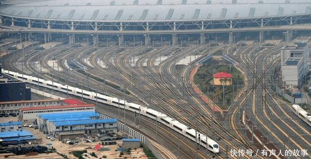 #铁路客运#中国最繁忙的三大高铁站, 每天经停车次671次, 总投资