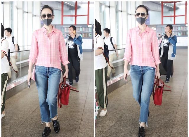 王鸥宋祖儿现身机场变粉嫩姐妹花，王鸥少女感竟一点不比宋祖儿差