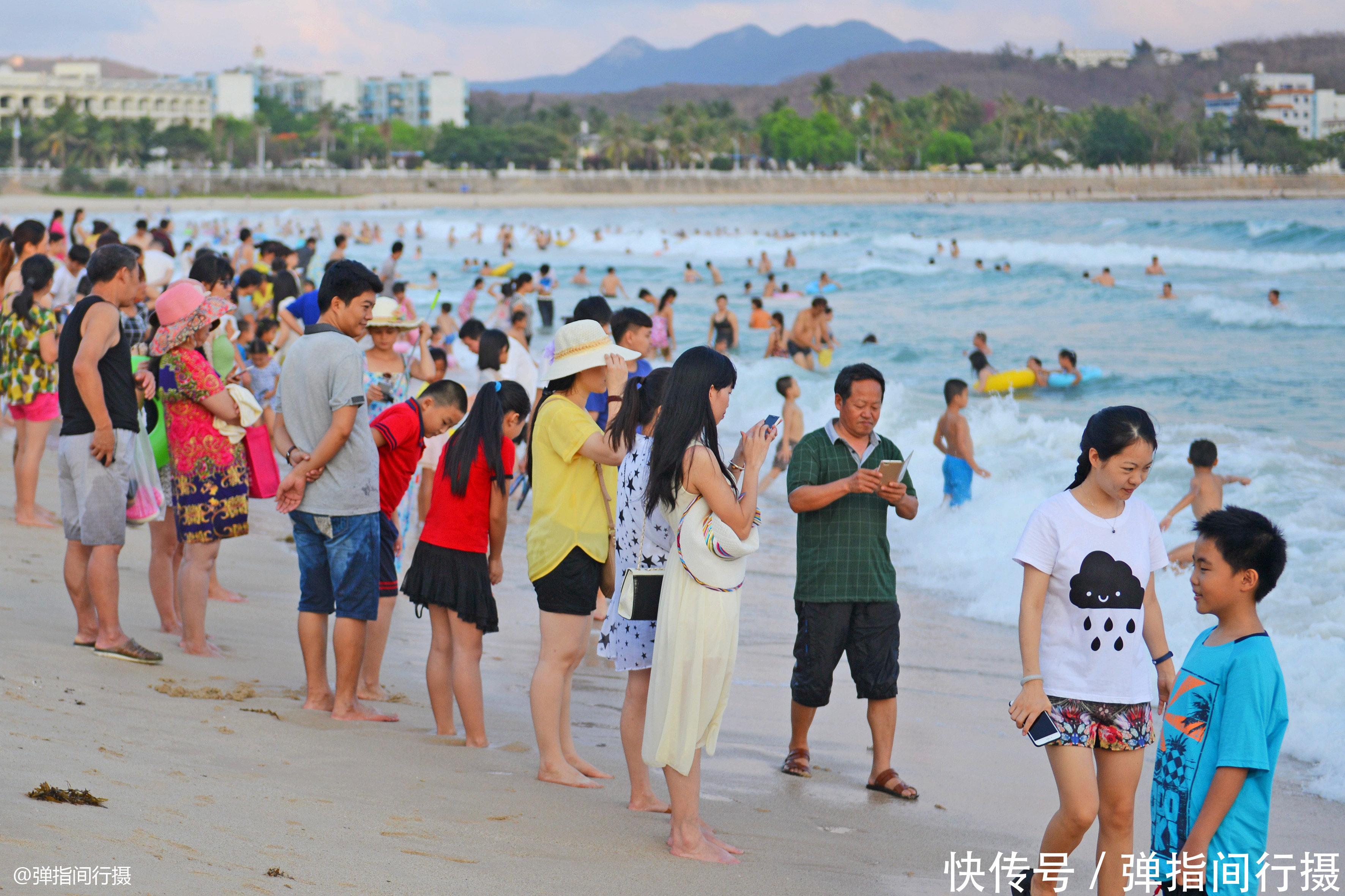 春节旅游，三亚人均消费过万，是人气王重庆的27倍，网友：不值得