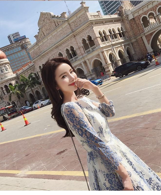 刚上架就卖疯了的蕾丝裙，洋气减龄还不贵，一口气买5件都不嫌多