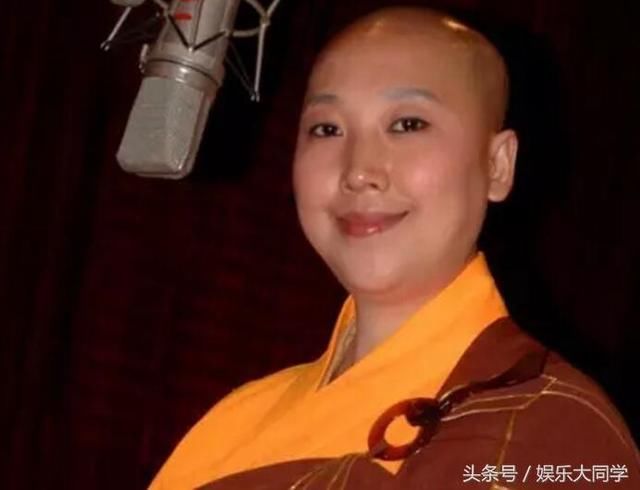 韩红退出歌坛皈依佛门？“大姐大”终于站出来发话：假的！