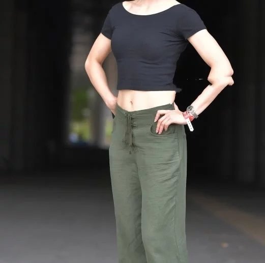 瑜伽小姐姐紧身衣穿出柔美曲线好身材,健身的姑娘就是不一样。