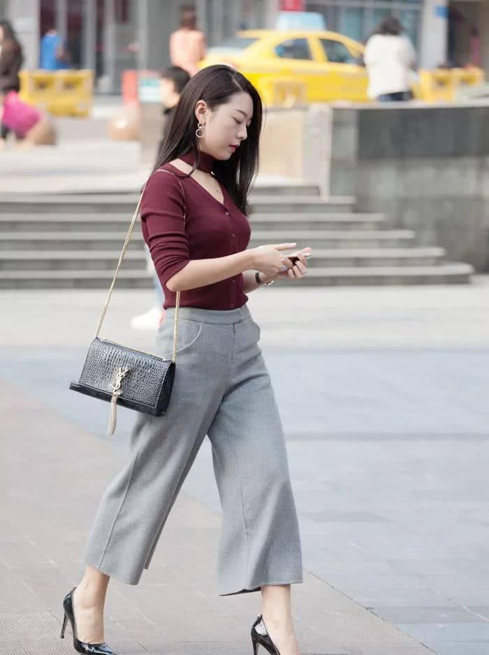 温婉柔美的阔腿裤,上身很有小女人的味道